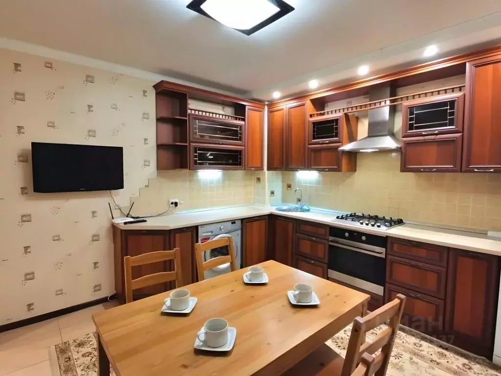 1-к кв. Татарстан, Казань ул. Юлиуса Фучика, 82 (60.0 м) - Фото 1