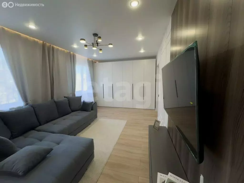 3-комнатная квартира: Санкт-Петербург, проспект Сизова, 32к1Б (72.5 м) - Фото 2