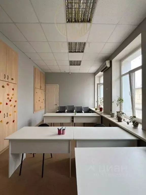 Офис в Ставропольский край, Пятигорск просп. Кирова, 78 (30 м) - Фото 1
