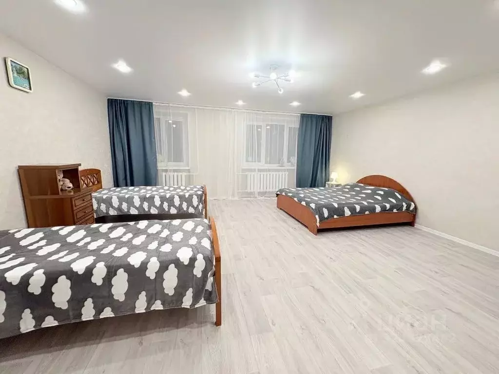 2-к кв. Челябинская область, Златоуст 3-й микрорайон проспекта имени ... - Фото 2