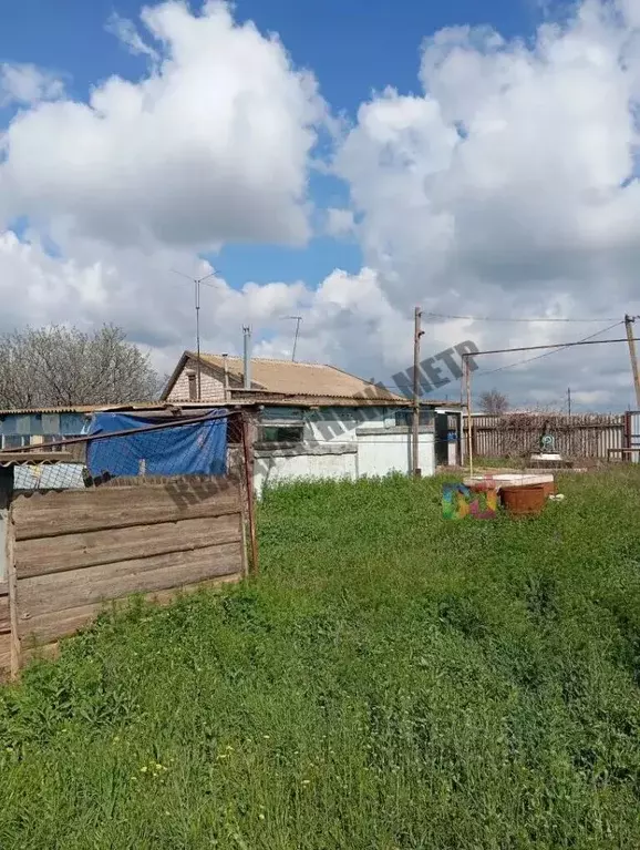 Дом в Калмыкия, Целинный район, с. Троицкое ул. Деликова, 51 (48 м) - Фото 2