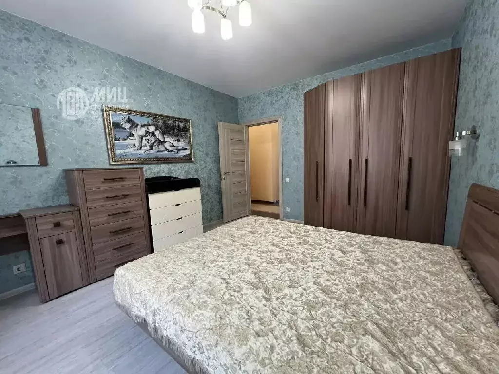 Продается 3-комнатная квартира - Фото 1