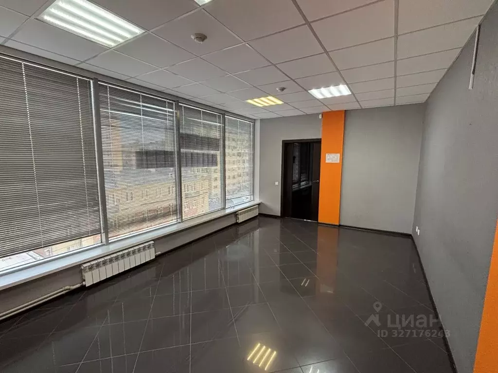 Офис в Саратовская область, Саратов Московская ул., 117Б (80 м) - Фото 1