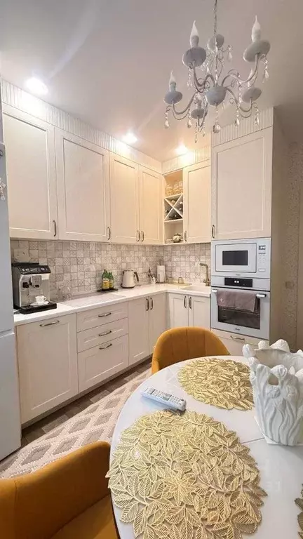 3-к кв. Омская область, Омск ул. 3-я Енисейская, 28 (67.2 м) - Фото 2