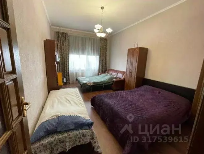1-к кв. Ленинградская область, Гатчина ул. Рощинская, 1А (40.0 м) - Фото 1