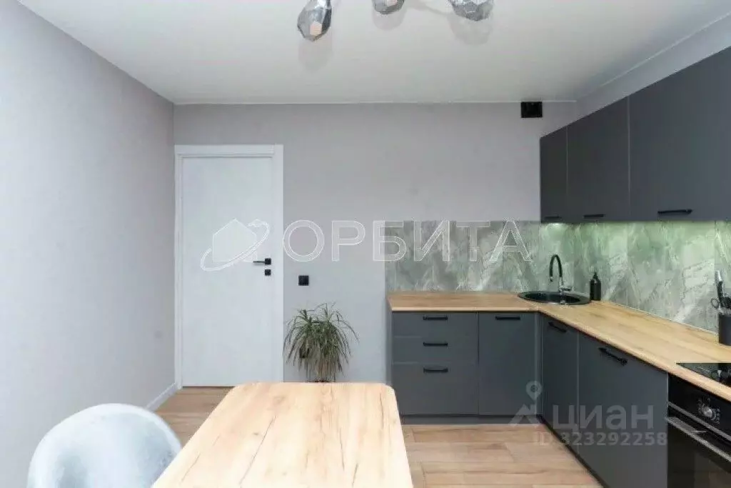 1-к кв. Тюменская область, Тюмень Широтная ул., 170к3 (42.3 м) - Фото 2