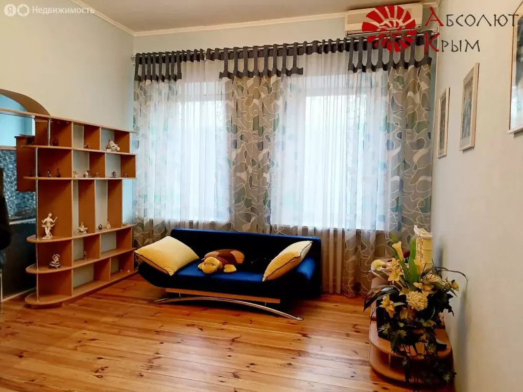 2-комнатная квартира: Феодосия, Красноармейская улица, 13 (80.2 м) - Фото 0