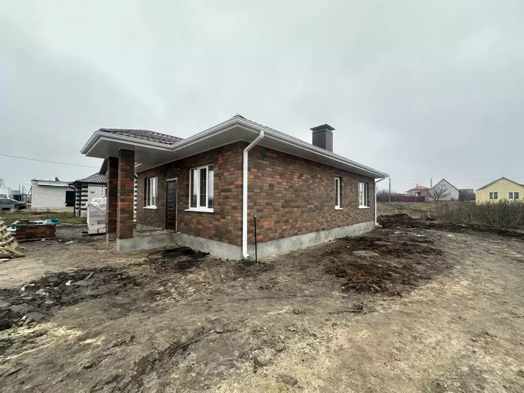 Дом в Воронежская область, Новоусманский район, Отрадненское с/пос, с. ... - Фото 2