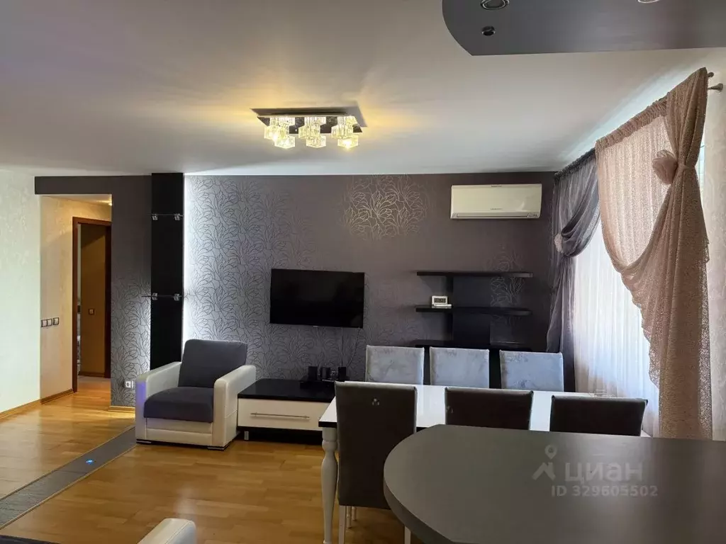 2-к кв. Севастополь ул. Генерала Лебедя, 6 (70.0 м) - Фото 1