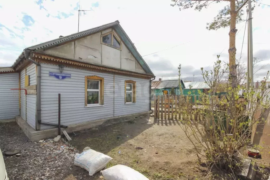 Дом в Омская область, Омск пос. Каржас, ул. 2-я Тюкалинская, 9 (80 м) - Фото 1