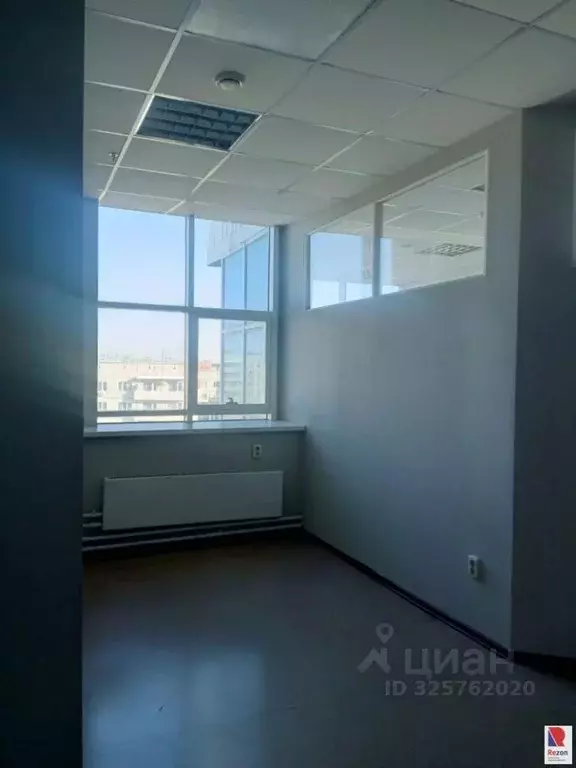 Офис в Челябинская область, Челябинск ул. Молодогвардейцев, 60В (21 м) - Фото 2