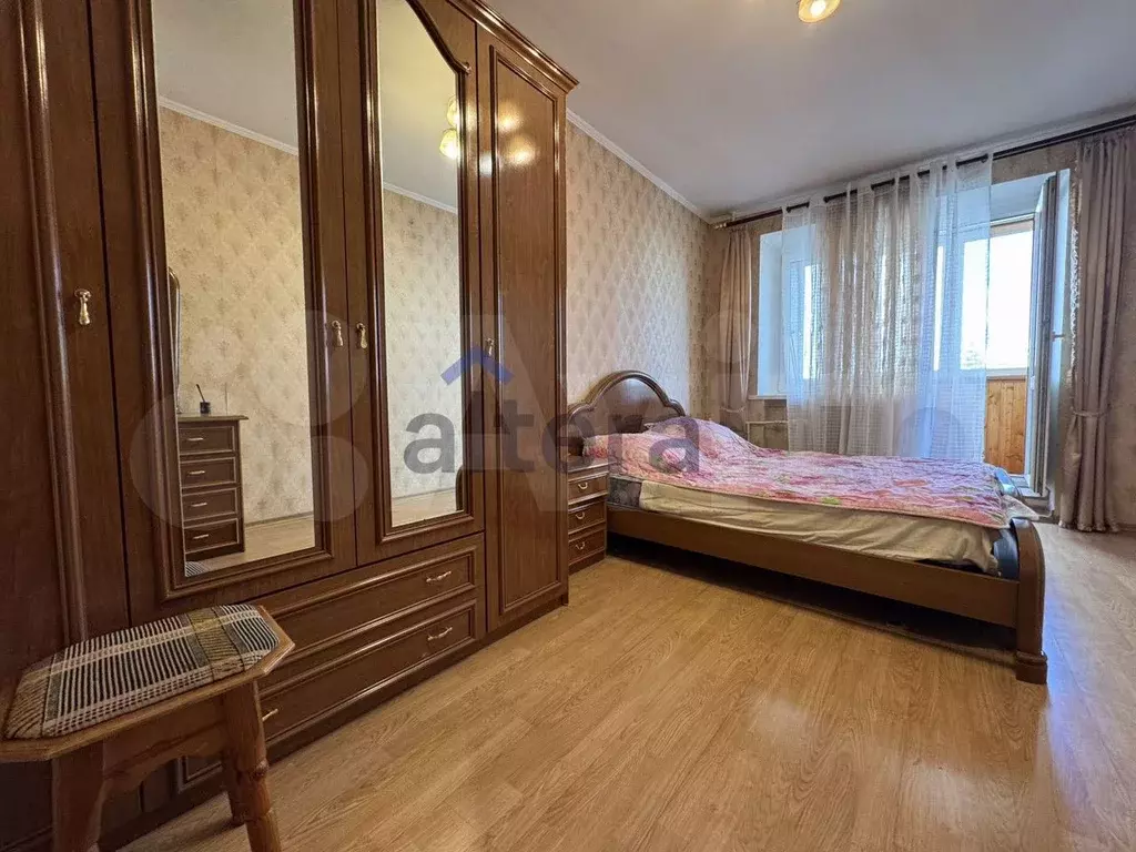 3-к. квартира, 94 м, 4/10 эт. - Фото 0