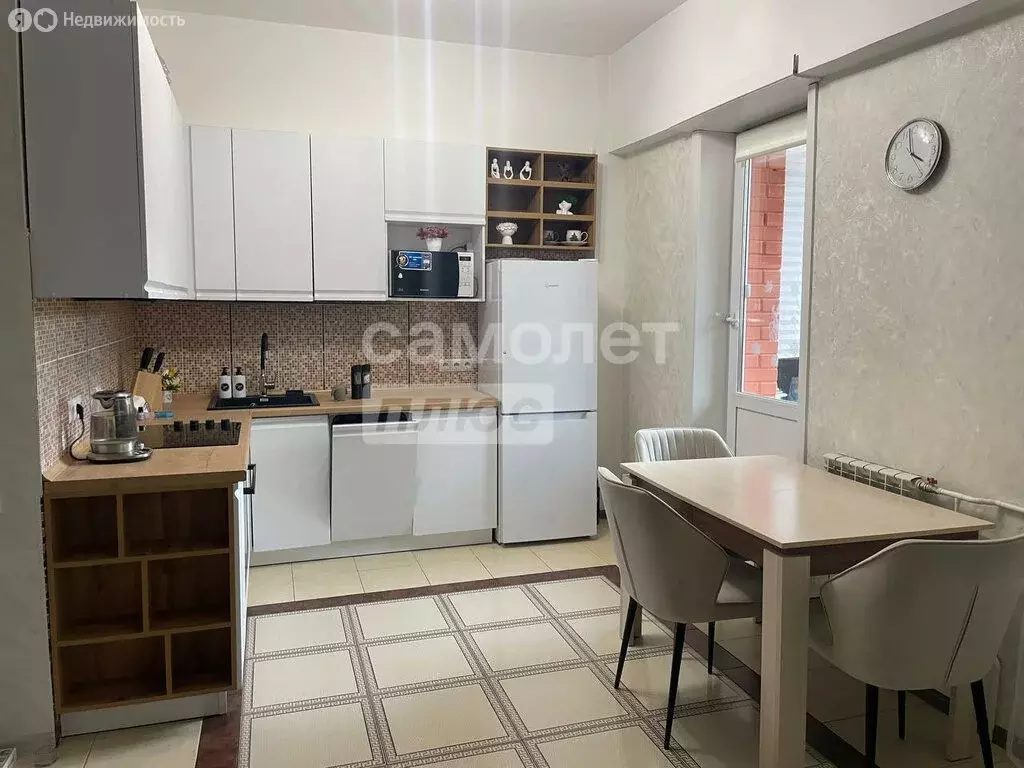 2-комнатная квартира: Иркутск, улица Багратиона, 46/8 (57.2 м) - Фото 1