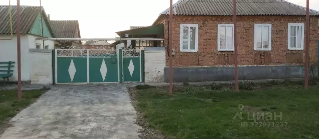 Дом в Ростовская область, Красносулинский район, с. Киселево ул. ... - Фото 1