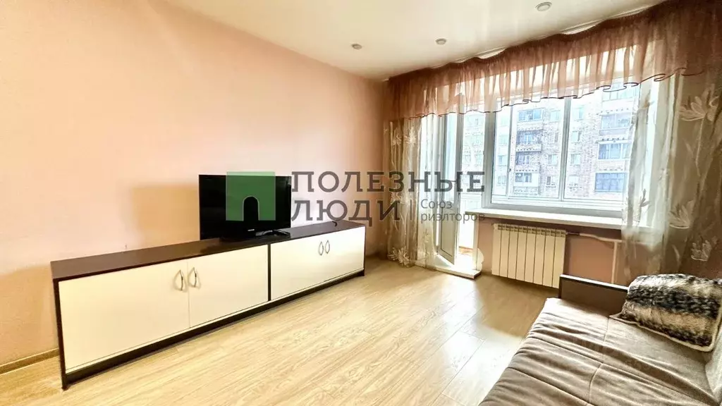 2-к кв. Красноярский край, Красноярск ул. Горького, 42 (50.0 м) - Фото 1