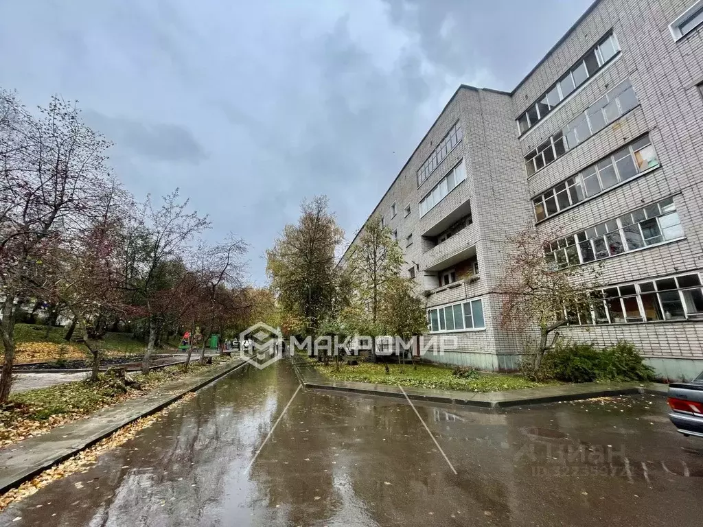 3-к кв. Кировская область, Кирово-Чепецк Чепецкая ул., 7 (61.0 м) - Фото 1