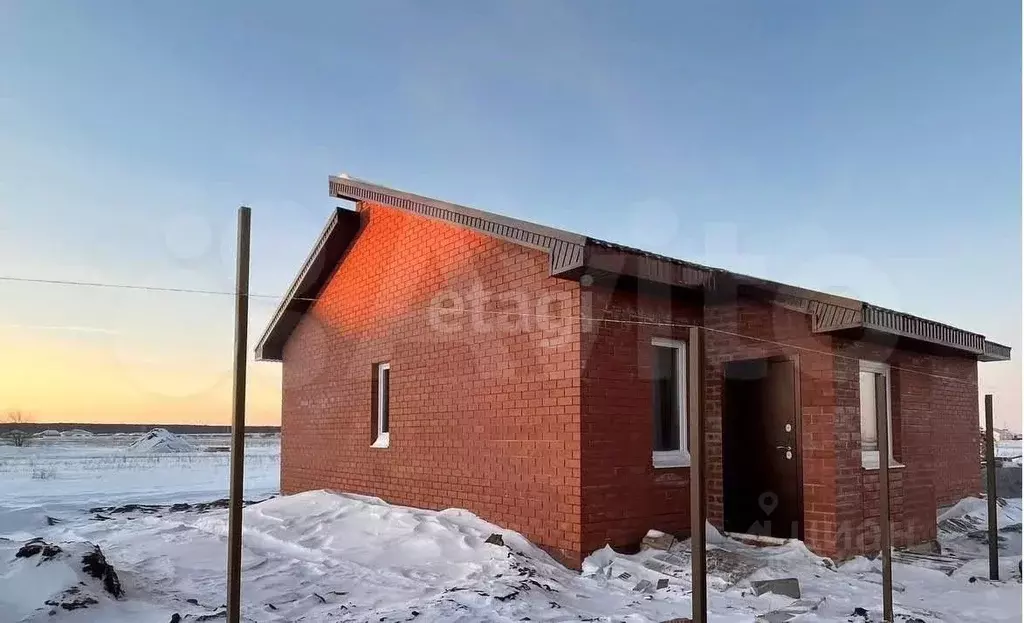 Дом в Самарская область, Ставропольский район, с. Подстепки  (100 м) - Фото 0