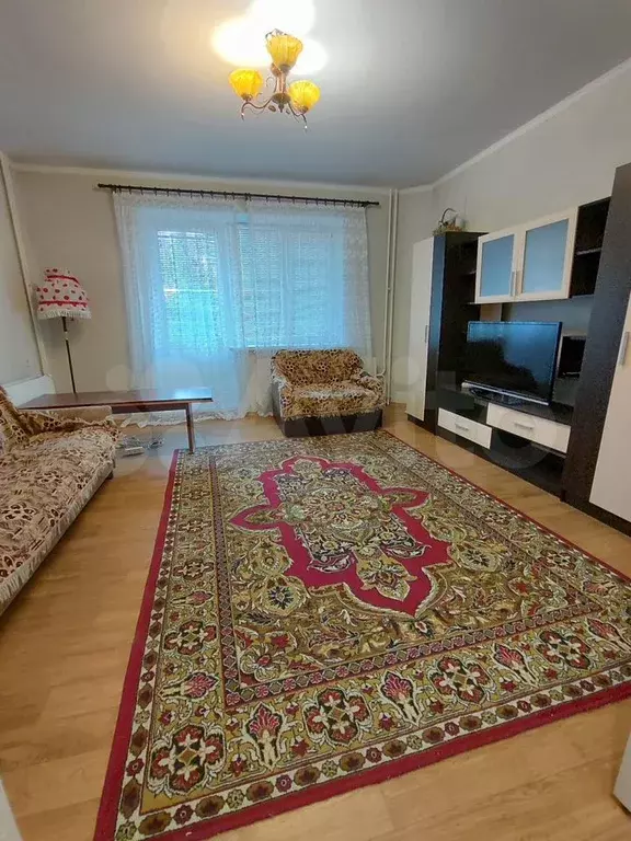 1-к. квартира, 38 м, 4/9 эт. - Фото 0