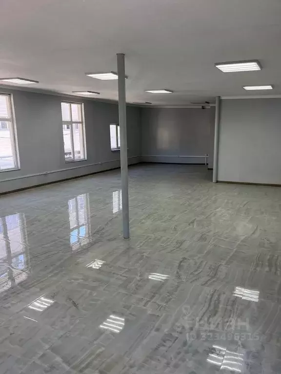 Торговая площадь в Краснодарский край, Туапсе Армавирская ул., 8Б (106 ... - Фото 1