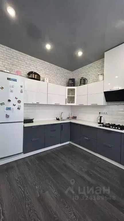 3-к кв. Марий Эл, Волжск ул. Щорса, 12 (82.5 м) - Фото 1