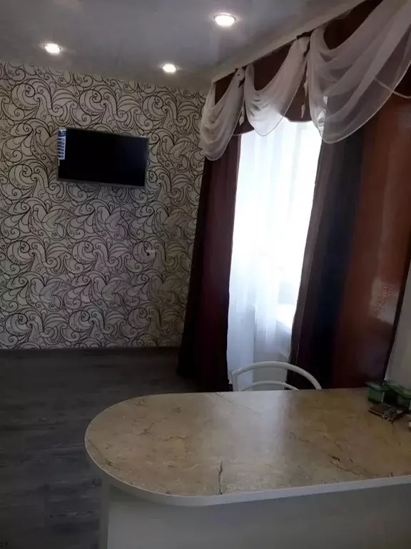 Студия Ленинградская область, Тихвин 3-й мкр, 35 (21.0 м) - Фото 0