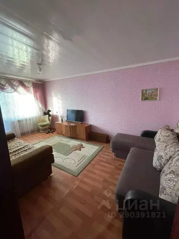 2-к кв. Орловская область, Ливны Октябрьская ул., 3 (50.0 м) - Фото 2