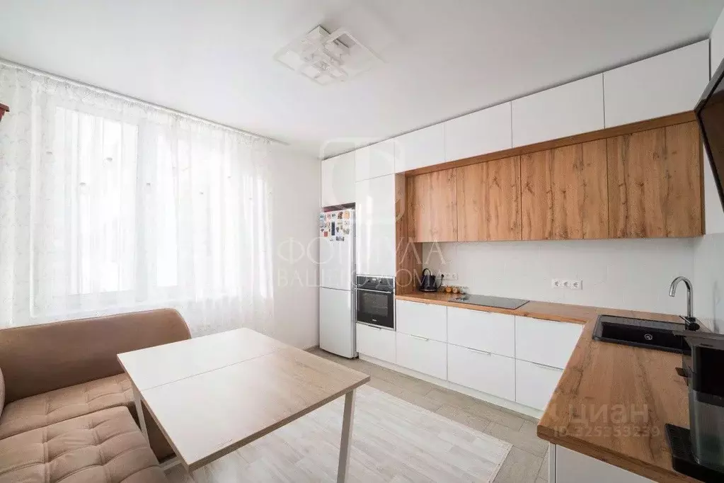 2-к кв. Свердловская область, Екатеринбург ул. Крауля, 170 (59.1 м) - Фото 2