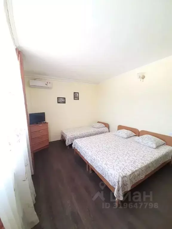 Комната Крым, Сакский район, с. Штормовое ул. Ленина, 22 - Фото 1
