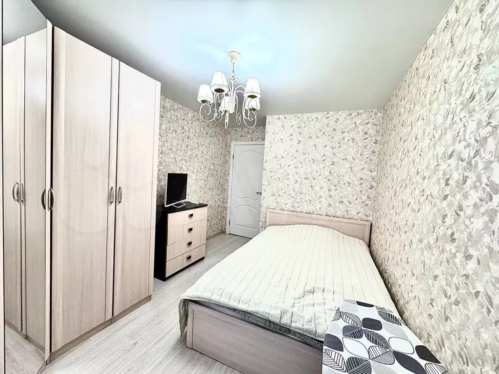 Комната 12 м в 2-к., 5/5 эт. - Фото 1