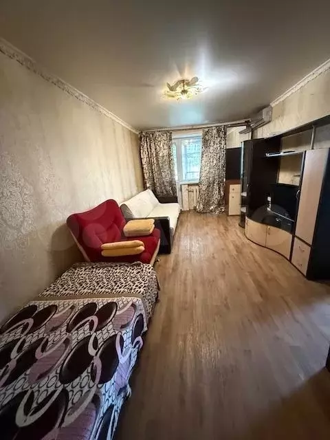 5-к. квартира, 51 м, 5/5 эт. - Фото 0