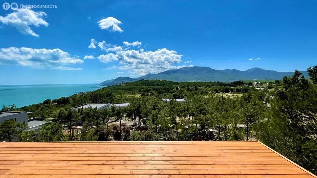 Дом в Семидворье, микрорайон Военный Городок, 3/9 (253 м) - Фото 1