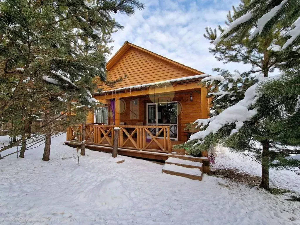 Дом в Иркутская область, Иркутский муниципальный округ, д. Карлук, ... - Фото 1