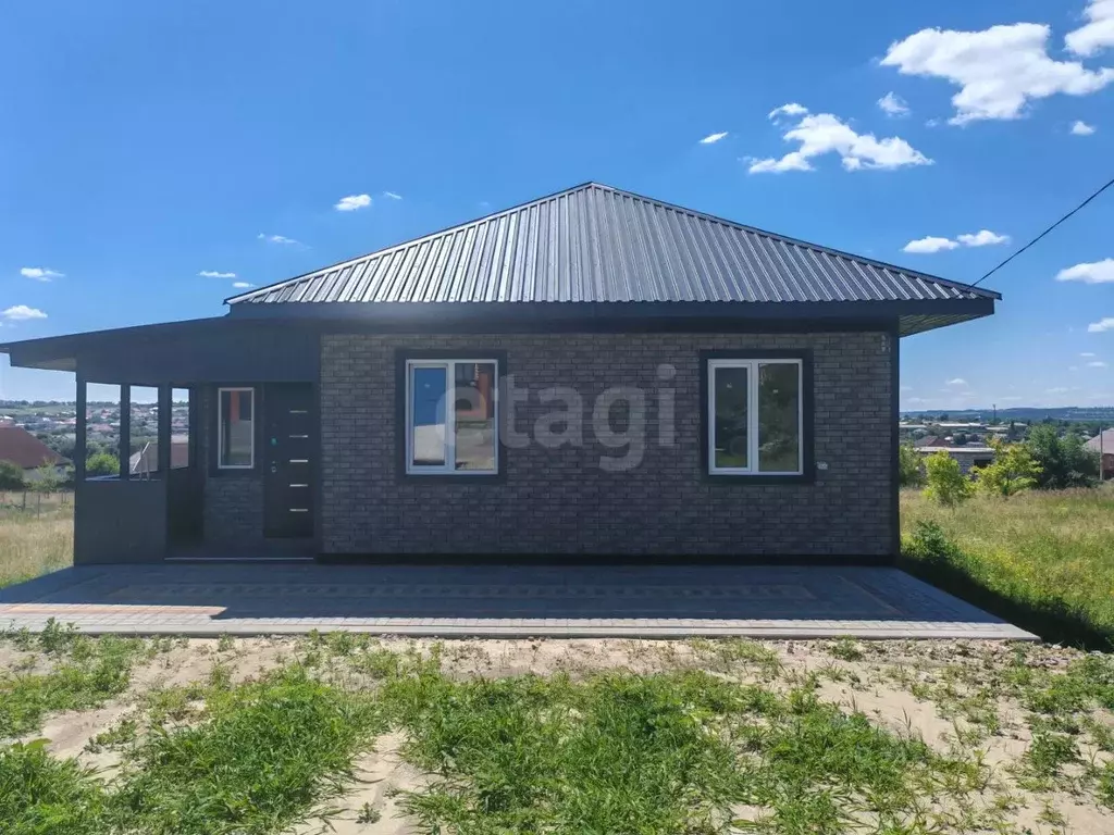 Дом в Белгородская область, Вейделевка рп ул. Маршала Жукова, 9 (63 м) - Фото 1