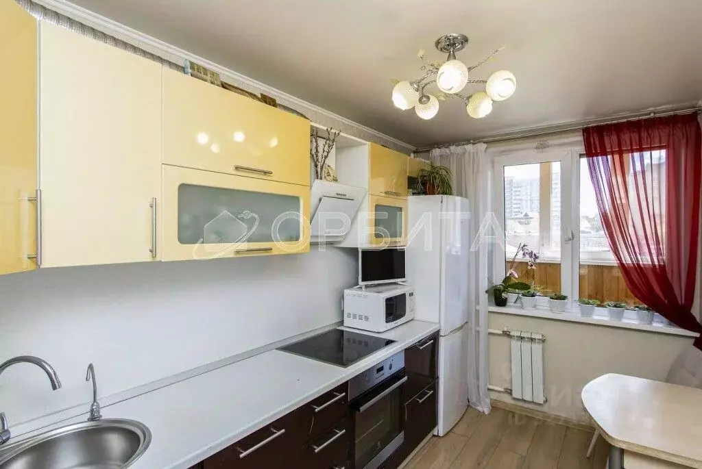 3-к кв. Тюменская область, Тюмень ул. Салтыкова-Щедрина, 59 (63.8 м) - Фото 2