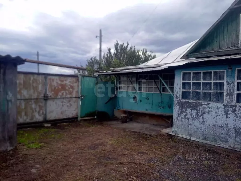 Дом в Белгородская область, Новооскольский муниципальный округ, с. ... - Фото 1