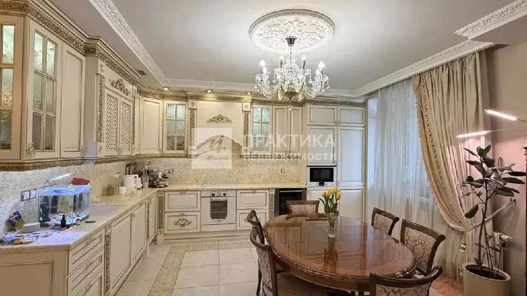 Продается 3-комнатная квартира - Фото 1