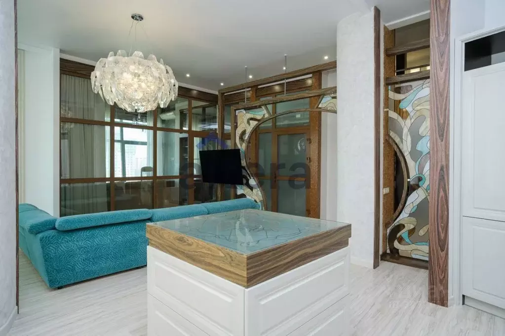 3-к кв. Татарстан, Казань ул. Оренбургский Тракт, 24Б (110.0 м) - Фото 1