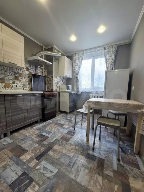 1-к. квартира, 40 м, 6/9 эт. - Фото 0
