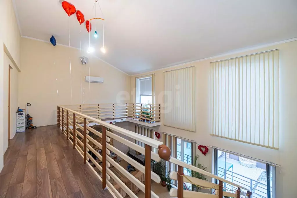 Дом в Севастополь ул. Короленко, 12 (243 м) - Фото 1