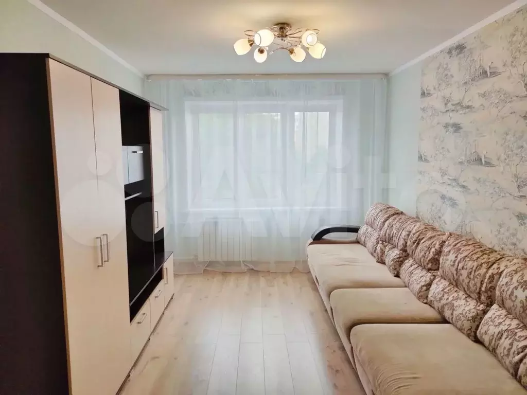 3-к. квартира, 70 м, 1/10 эт. - Фото 1