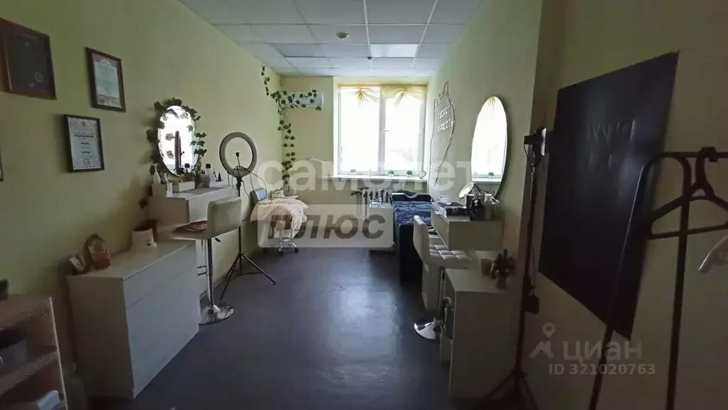 Офис в Саратовская область, Саратов ул. Имени Н.Г. Чернышевского, 88 ... - Фото 0