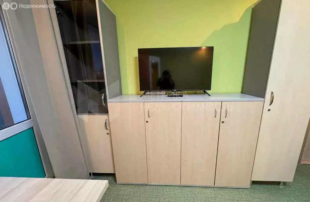 1-комнатная квартира: Тюмень, микрорайон Войновка, Вербовая улица, 4к1 ... - Фото 1