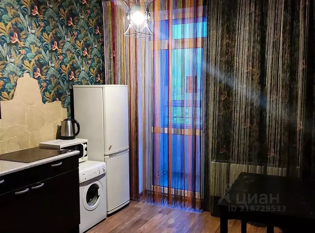 1-к кв. Свердловская область, Екатеринбург ул. Щорса, 103 (37.0 м) - Фото 1