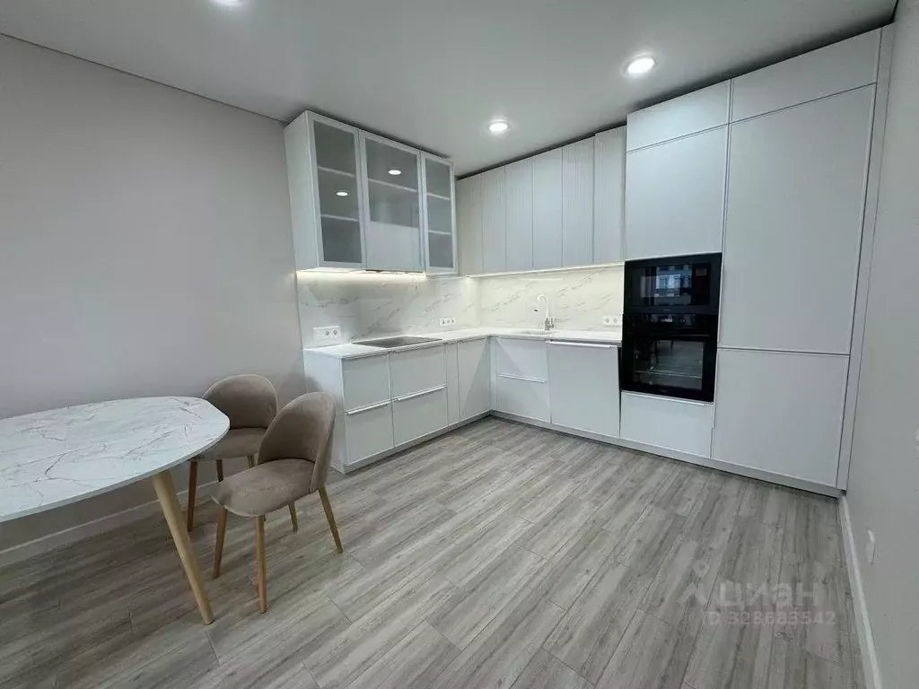 2-к кв. Свердловская область, Екатеринбург ул. Мира, 47/6 (60.0 м) - Фото 1