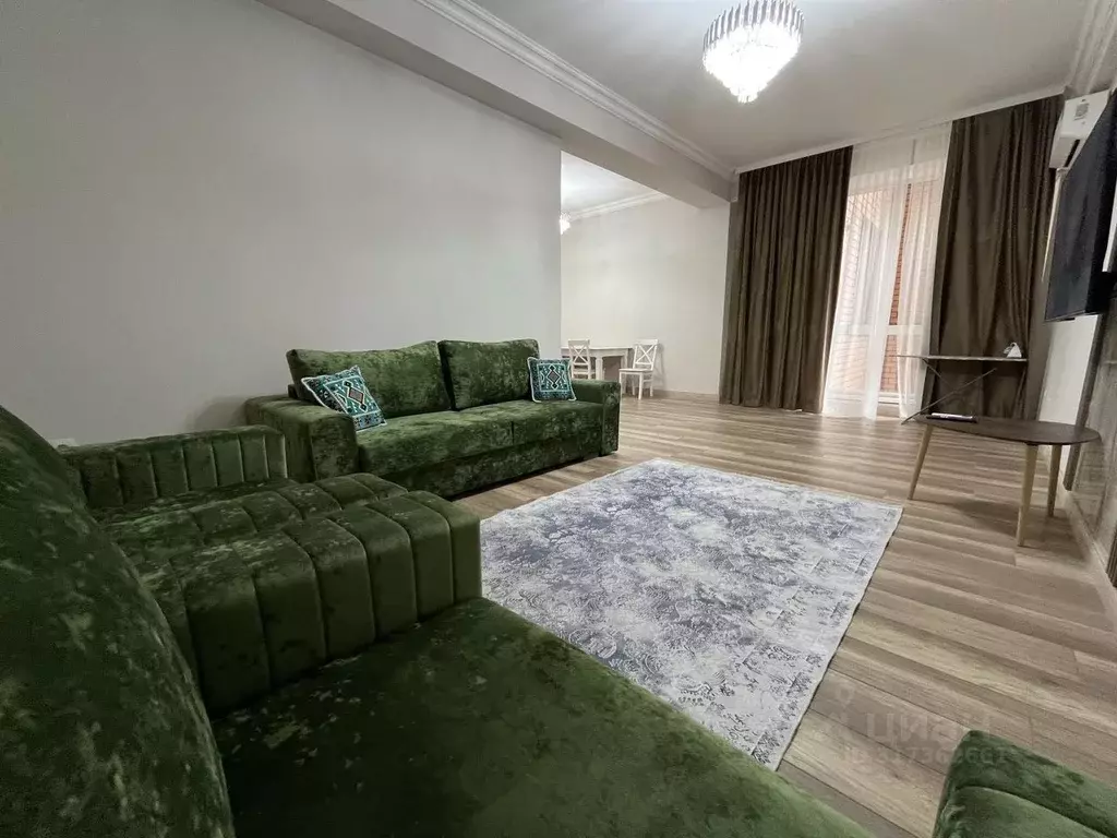 2-к кв. Дагестан, Махачкала ул. Кадарская, 40 (75.0 м) - Фото 1