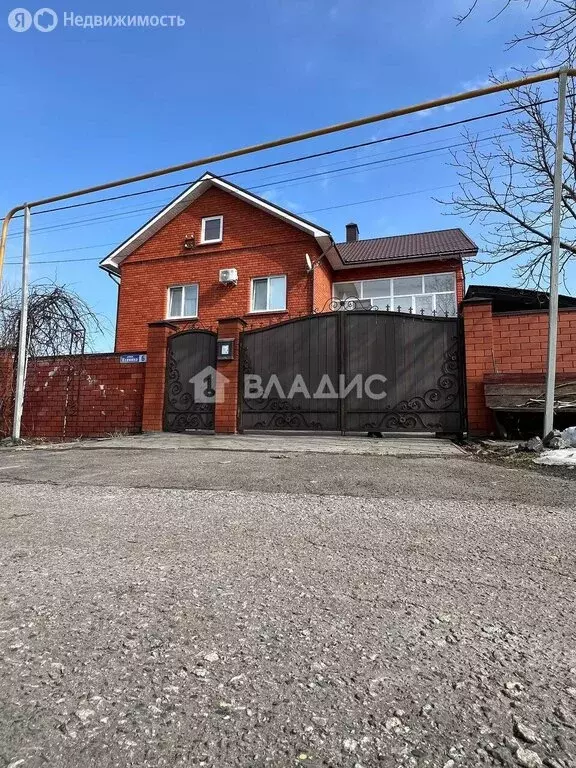 Дом в село Репное, 2-я Центральная улица, 21Б (268.4 м) - Фото 1