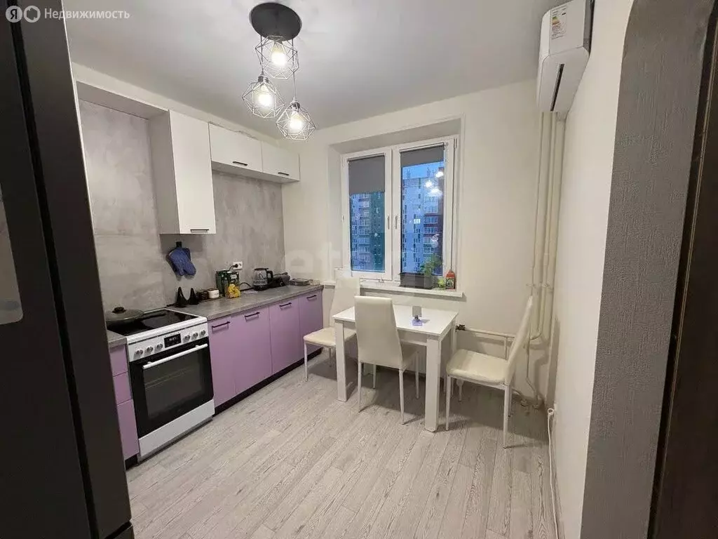 1-комнатная квартира: посёлок Западный, микрорайон Вишнёвая Горка, ... - Фото 1