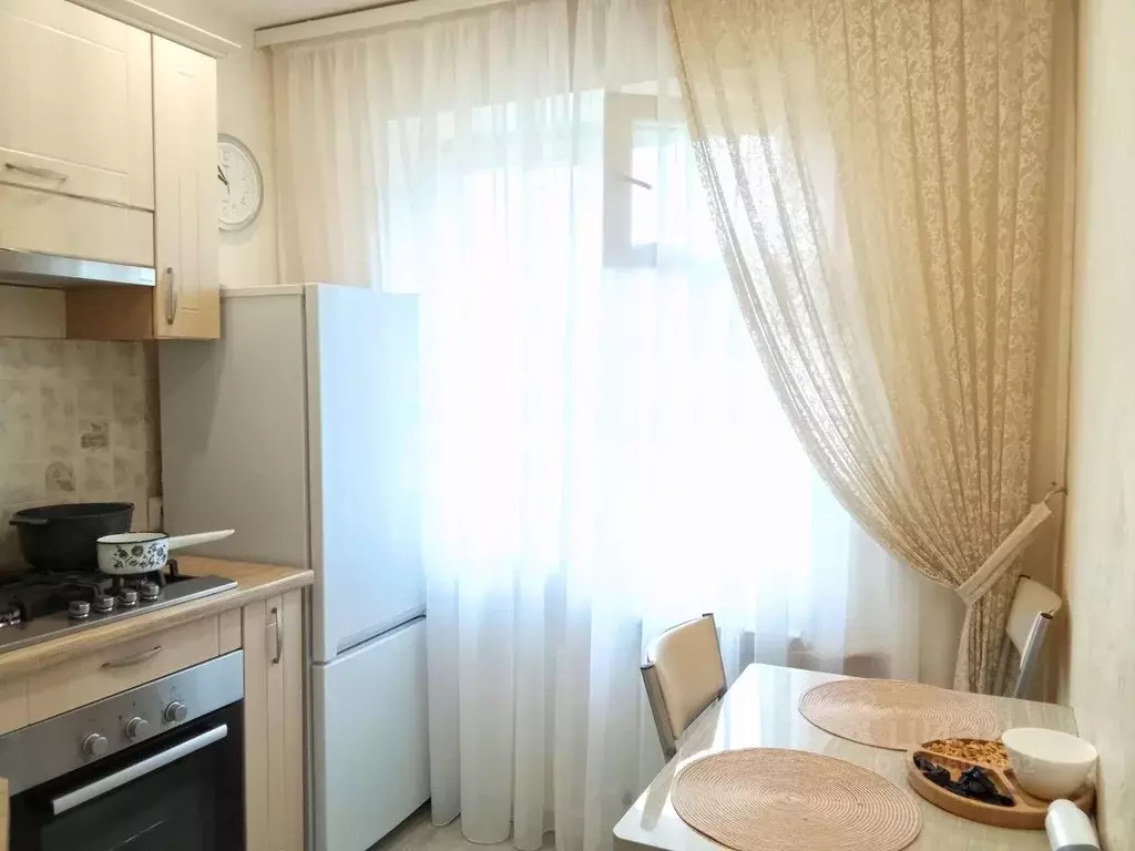 3-к кв. Коми, Сыктывкар ул. Димитрова, 16 (61.6 м) - Фото 0