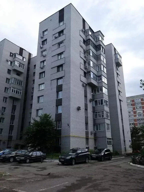 4-комнатная квартира: Казань, проспект Ямашева, 50 (117 м) - Фото 0