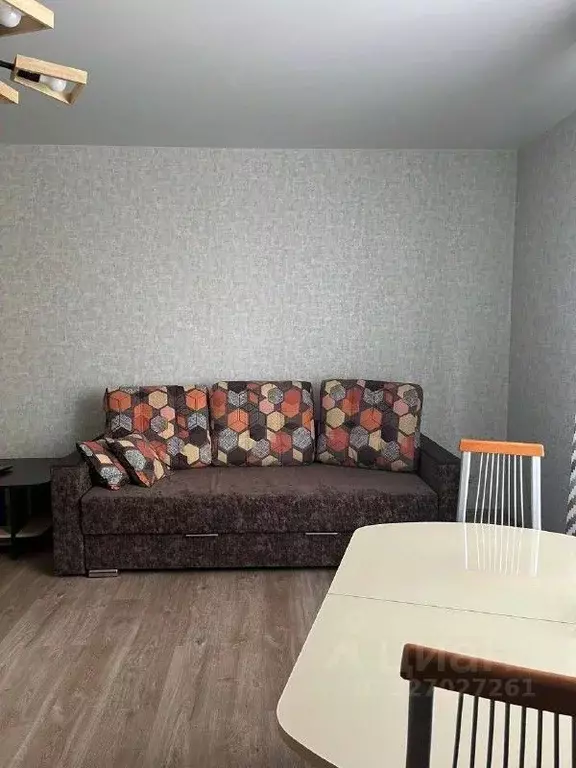 2-к кв. Челябинская область, Челябинск ул. Братьев Кашириных, 131 ... - Фото 2